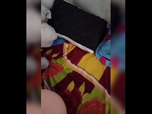 ❤️ Nire gelakidea etxean bakarrik geratzen da, bere senarra oporretara joaten delako eta nik izorratzeko eta ipurdia esnez betetzeko aprobetxatzen dut ️ Pornografia %eu.com-porn-mz.ruan ❌❤